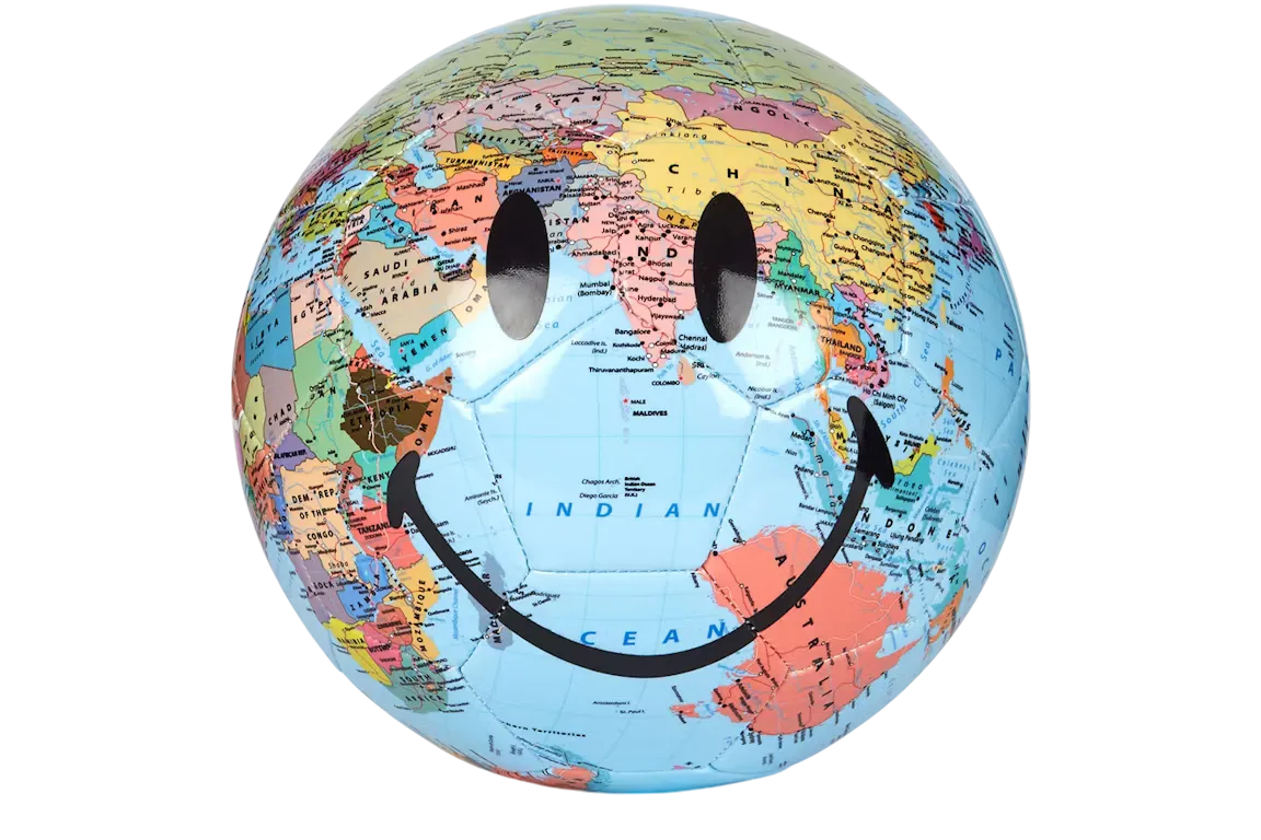 Chinatown Market x Smiley Globe Print Soccer Ball